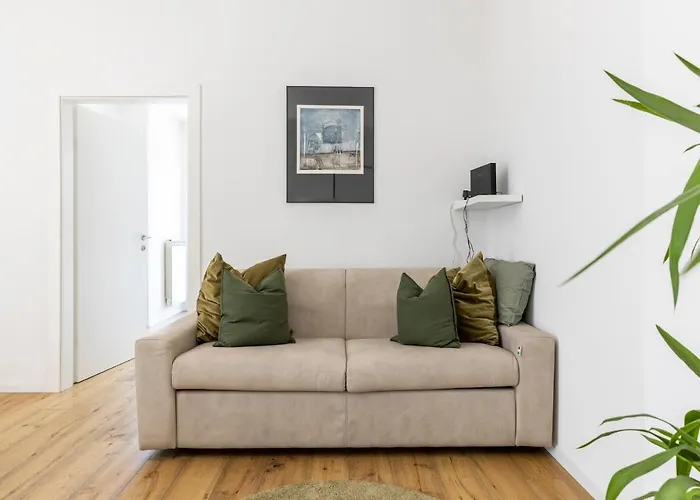 Trendy Aparment With Garage Right By The Lake